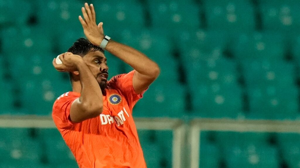 Know Why Avesh Khan Released from India’s Test Squad: Reason Revealed!