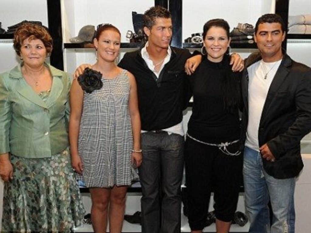 Cristiano Ronaldo with his mother and siblings