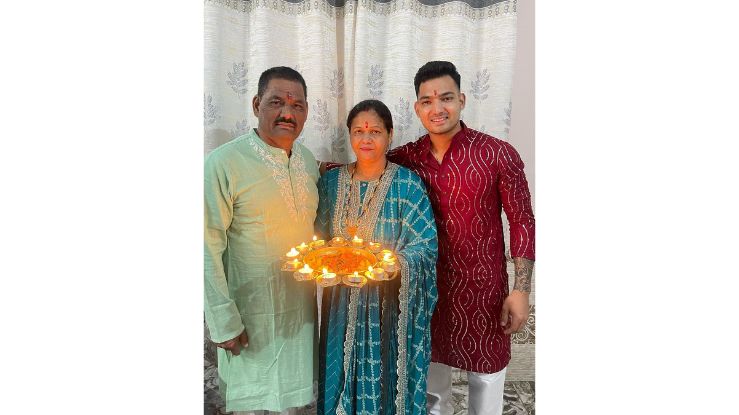 Anuj Rawat Family