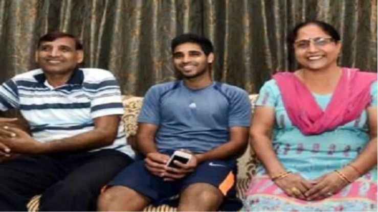 Bhuvneshwar Kumar Family