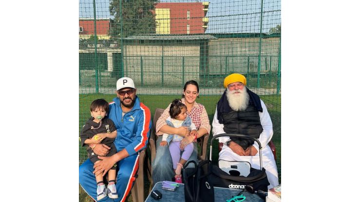 Yuvraj Singh Family